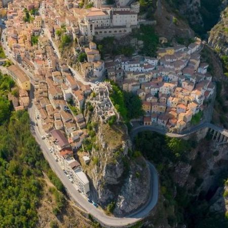 Apartamento Casetta Nel Borgo Pianello Con Vista Panoramica Muro Lucano Exterior foto