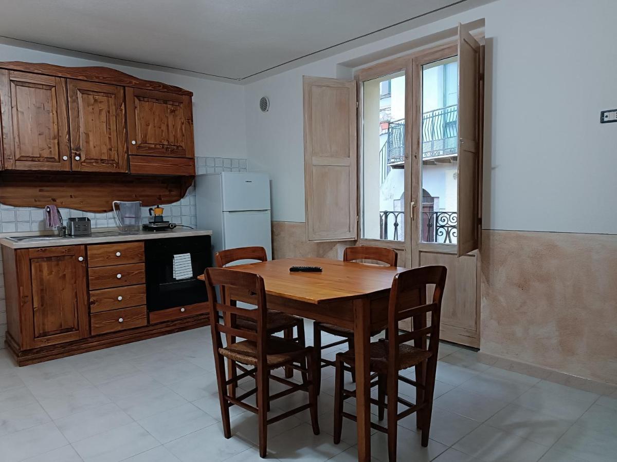 Apartamento Casetta Nel Borgo Pianello Con Vista Panoramica Muro Lucano Exterior foto