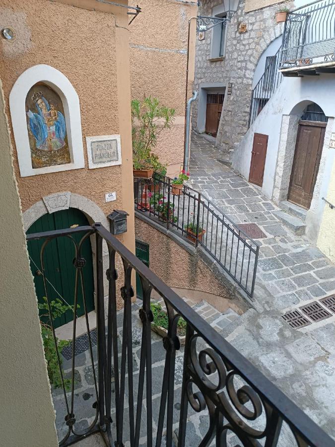 Apartamento Casetta Nel Borgo Pianello Con Vista Panoramica Muro Lucano Exterior foto